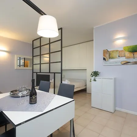 Апартаменты Casa Lugana 9 - Monolocale Con Piscina Fronte